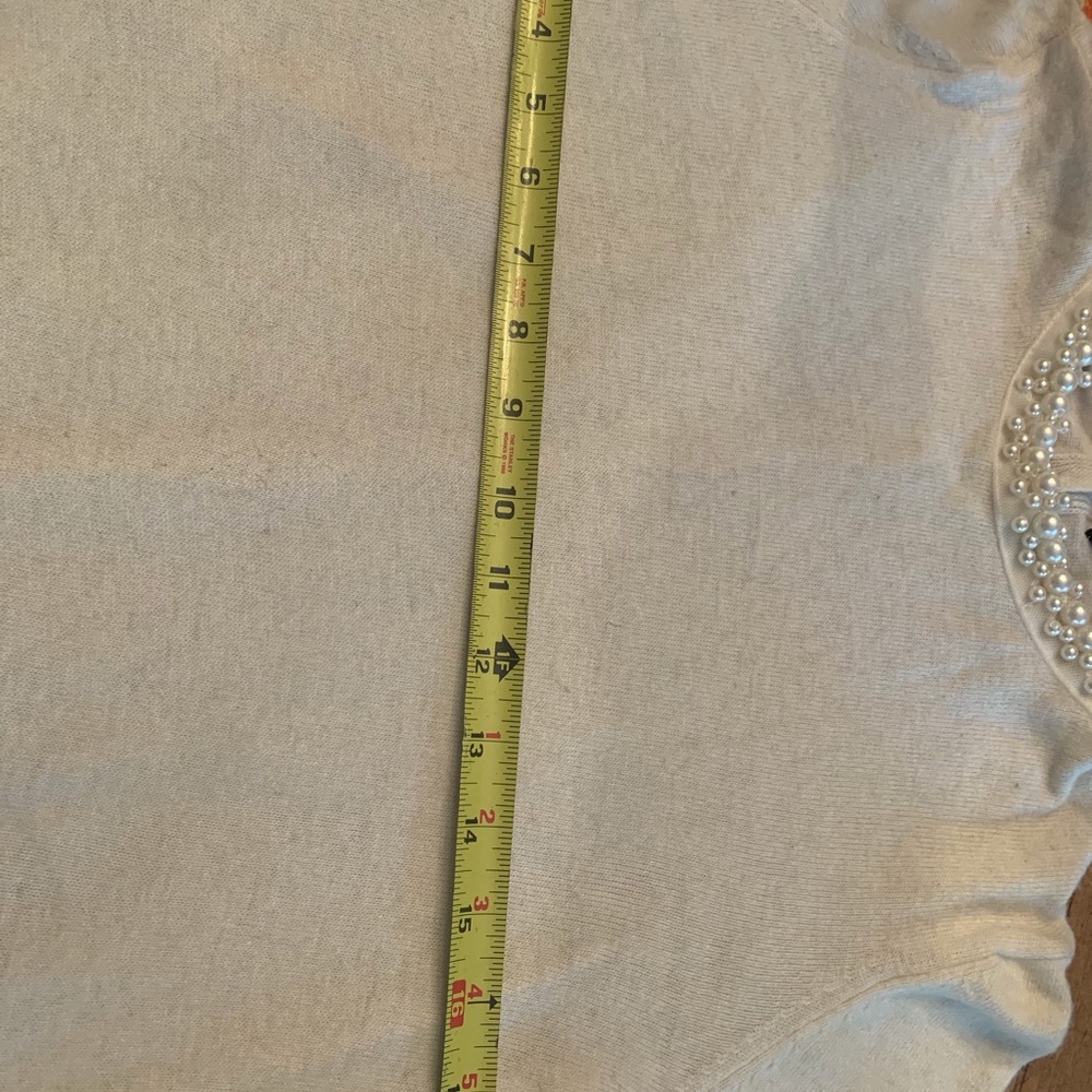 Sweater - Picture 5 of 6